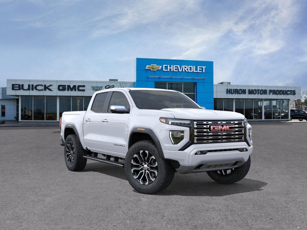 GMC Canyon Denali Crew Cab 4WD 2026