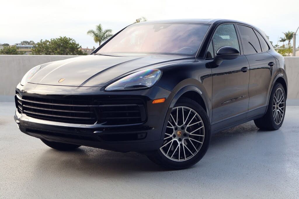 2023 Porsche Cayenne Platinum Edition AWD
