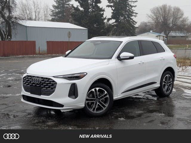 2025 Audi Q5 quattro Premium 40 TFSI