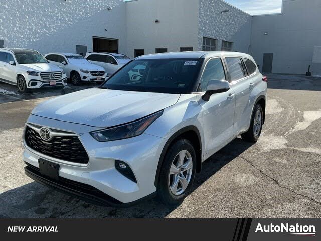 2024 Toyota Highlander LE AWD