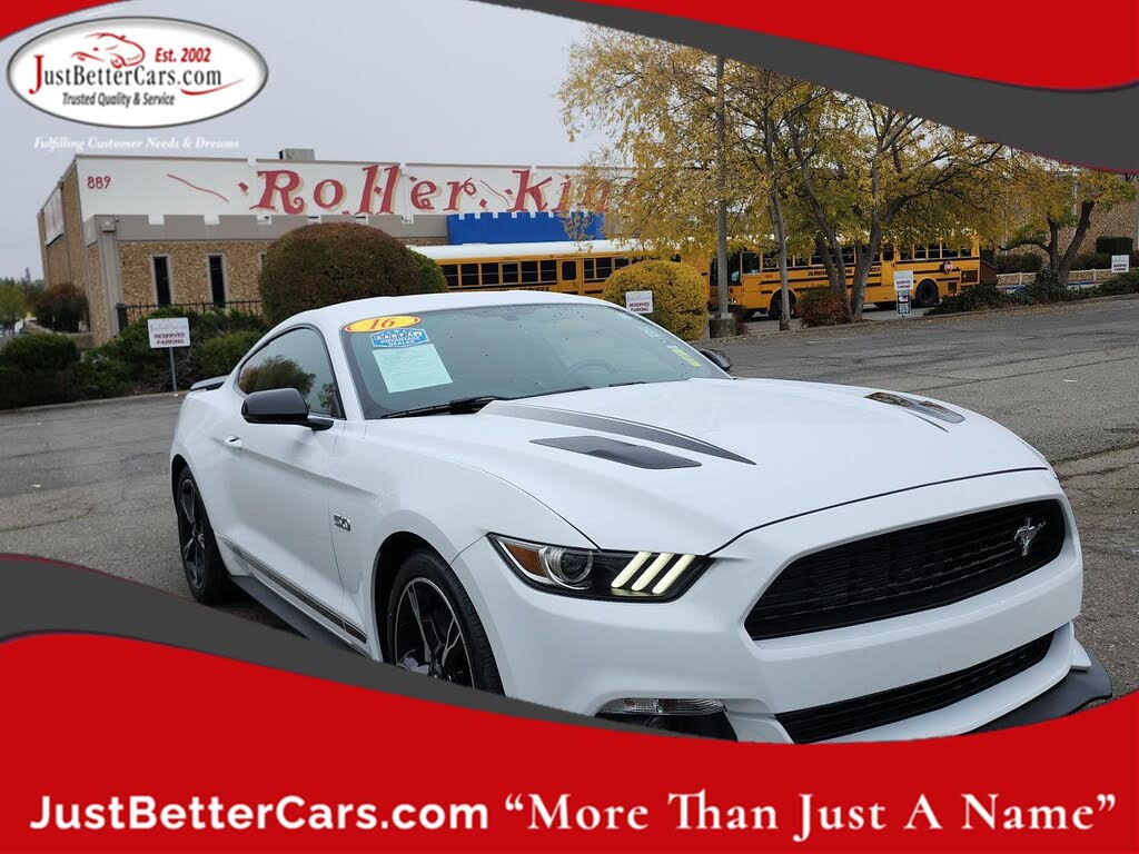 2016 Ford Mustang GT Premium Coupe RWD