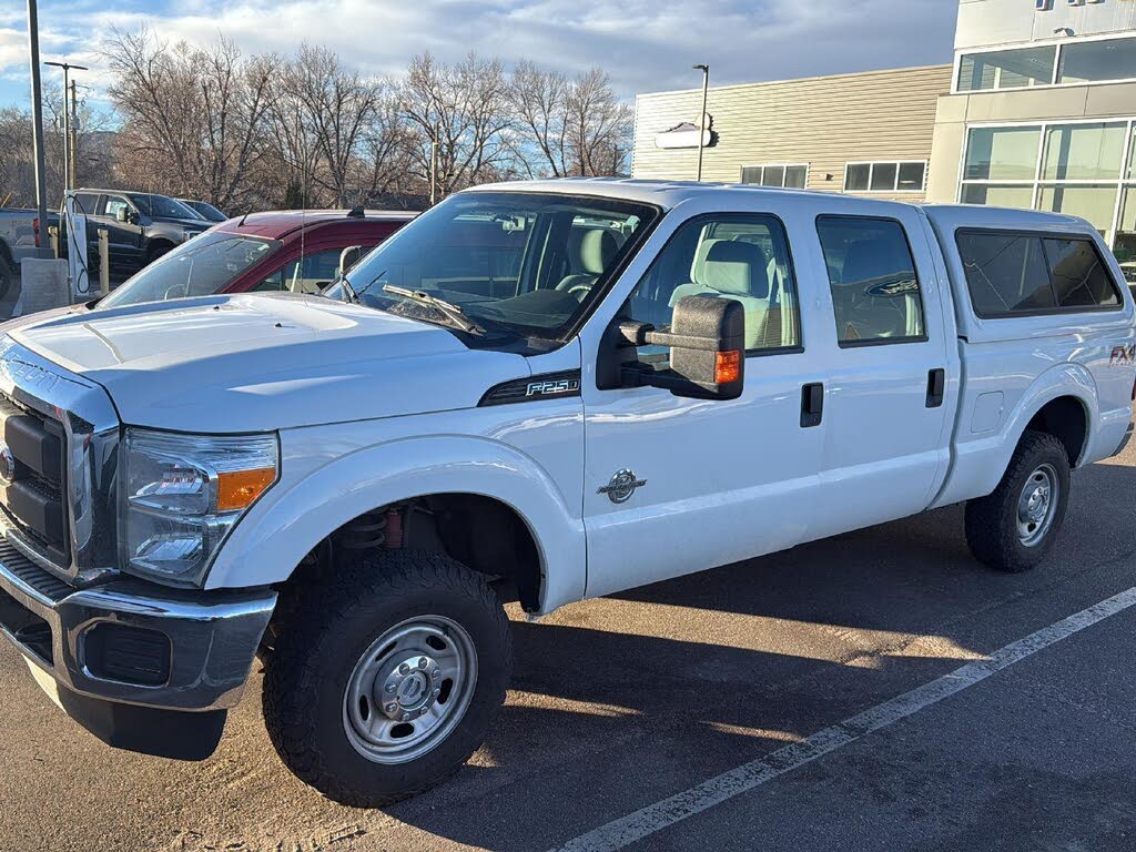 2015 Ford F-250 Super Duty XL Crew Cab 4WD