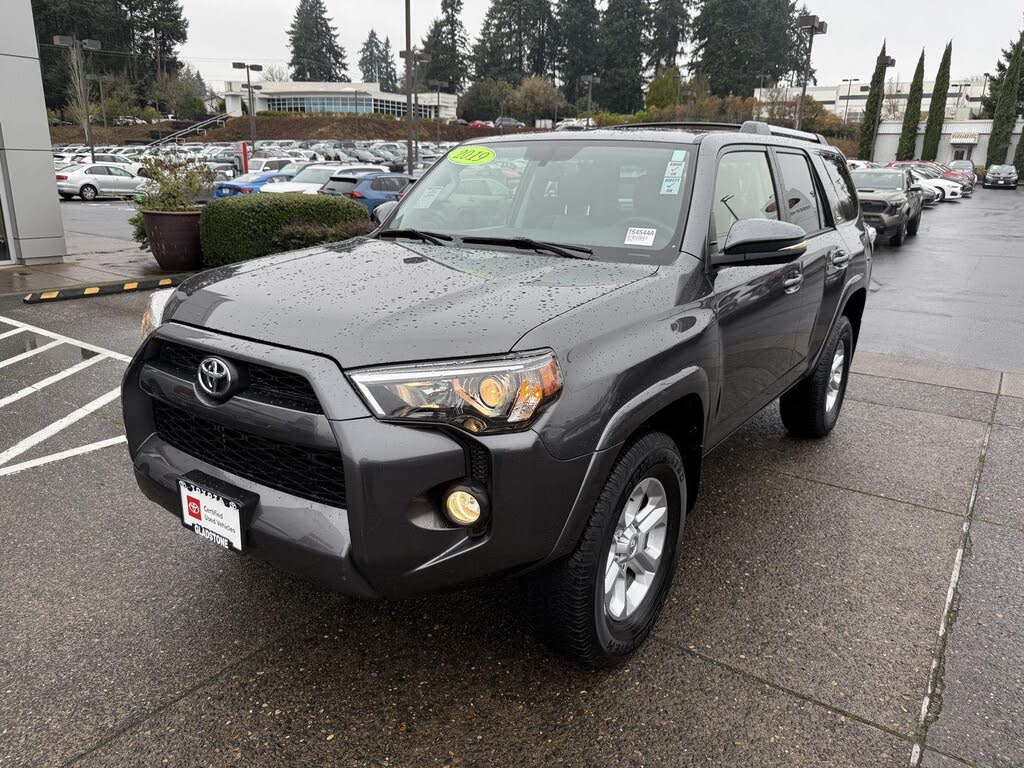 2019 Toyota 4Runner SR5 4WD