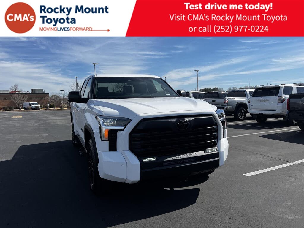 2025 Toyota Tundra SR5 CrewMax Cab 4WD