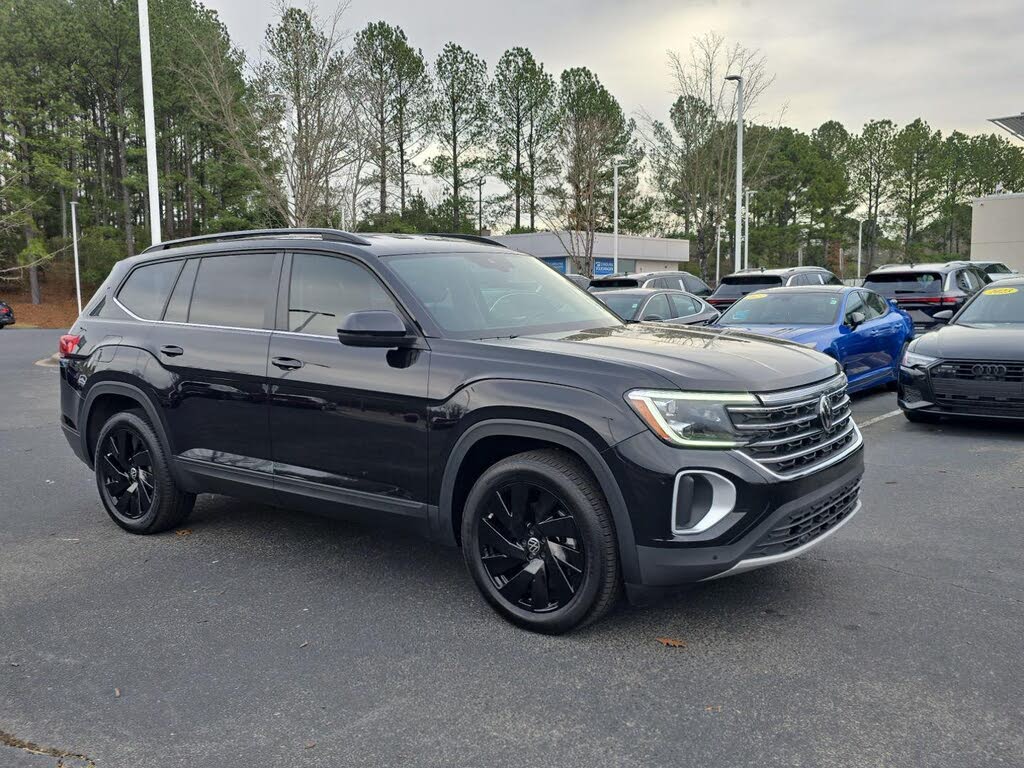 2025 Volkswagen Atlas SE 4Motion with Technology