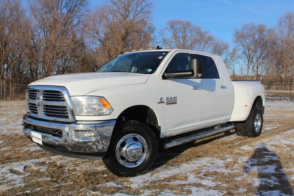 2014 RAM 3500 Big Horn Mega Cab DRW 4WD