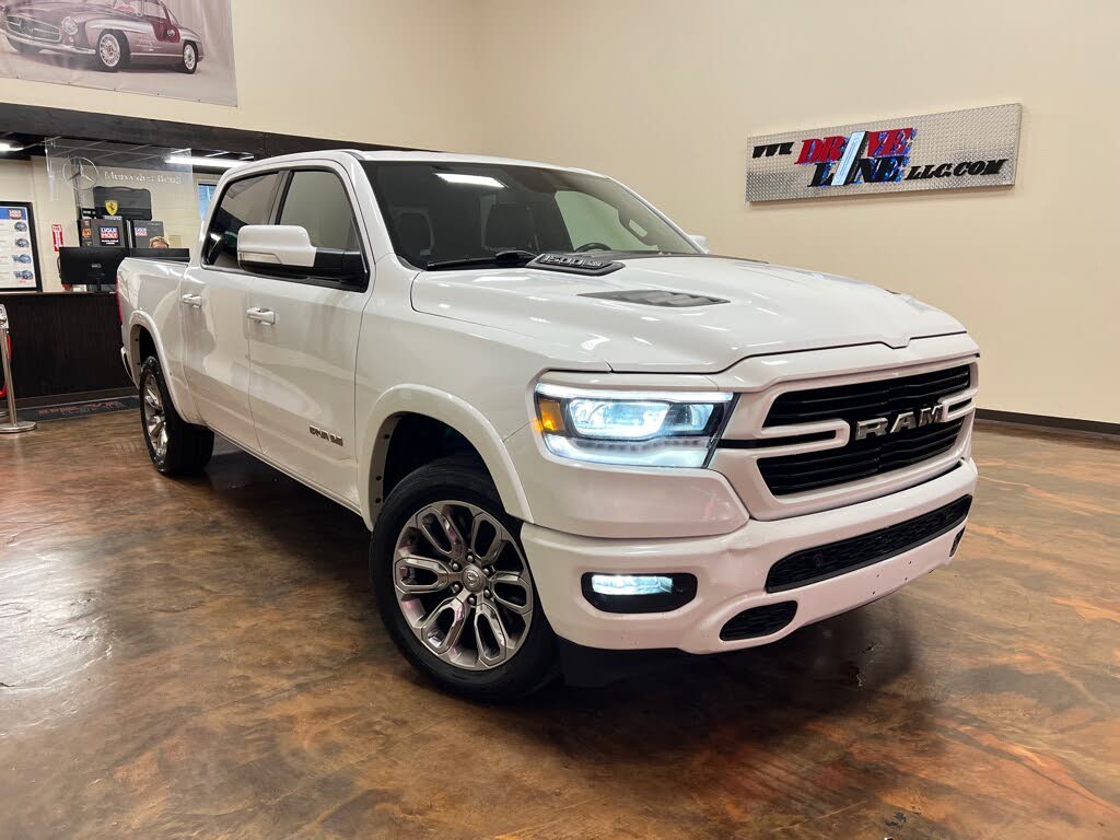 2020 RAM 1500 Laramie Crew Cab 4WD
