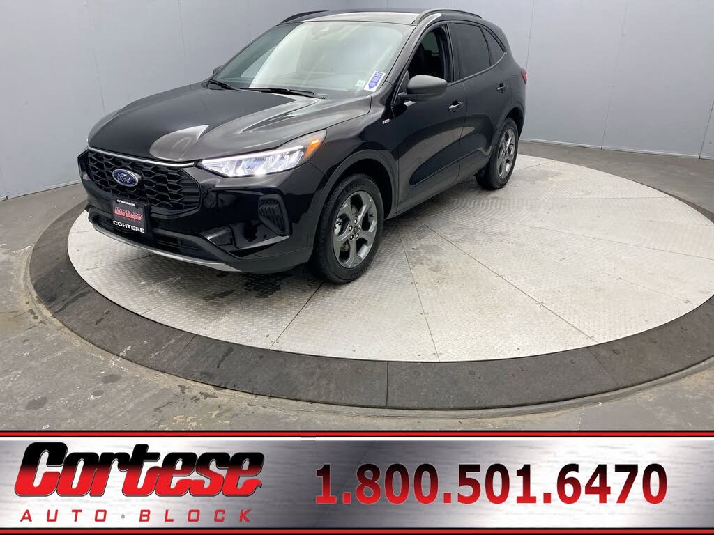 2025 Ford Escape ST-Line AWD
