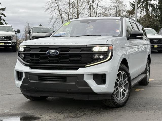 2025 Ford Expedition MAX Active 4WD