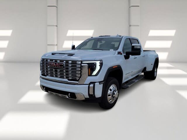 2026 GMC Sierra 3500HD Denali Crew Cab 4WD