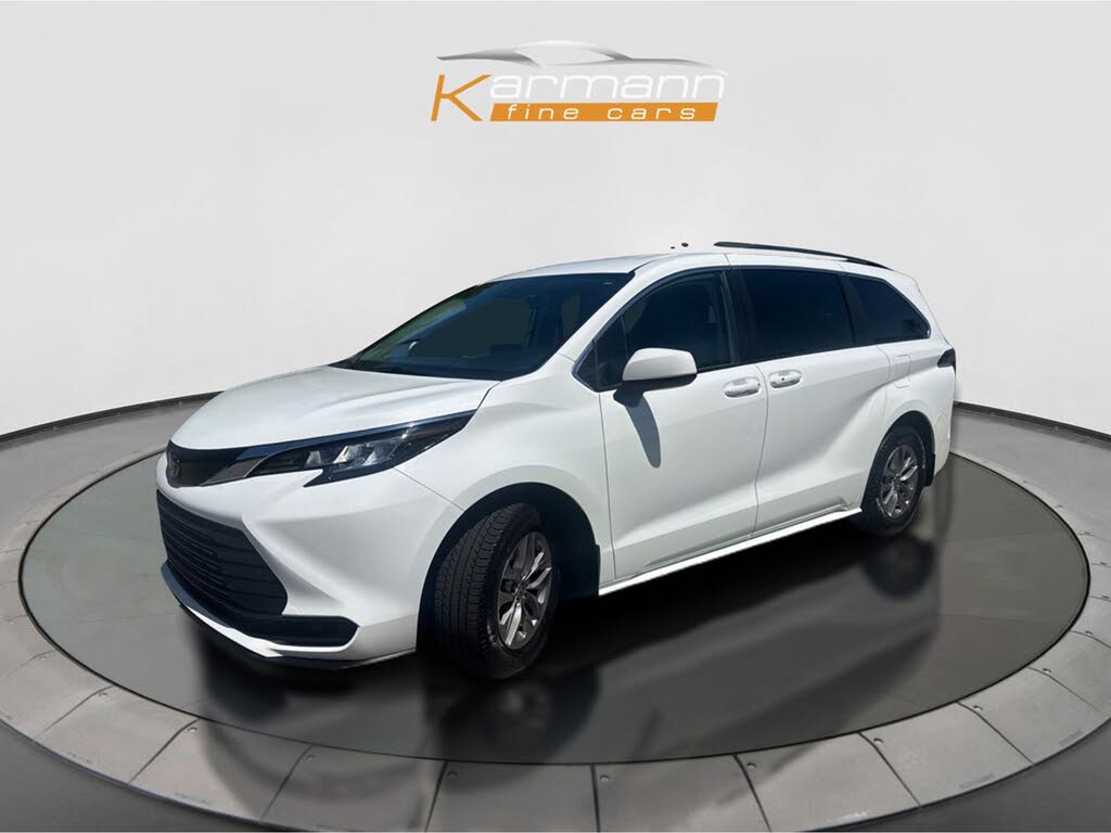 Toyota Sienna LE 8-Passenger FWD 2022