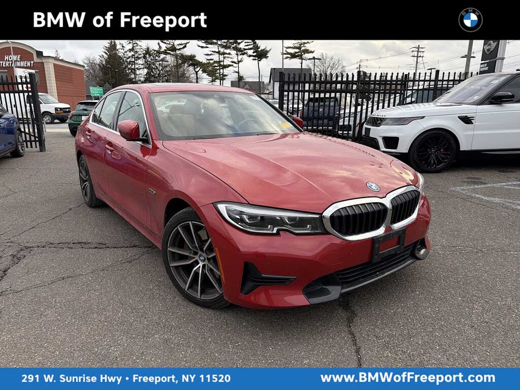 2022 BMW 3 Series 330e xDrive Hybrid Plug-in AWD