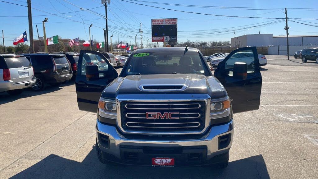 2018 GMC Sierra 2500HD Base Crew Cab SB 4WD