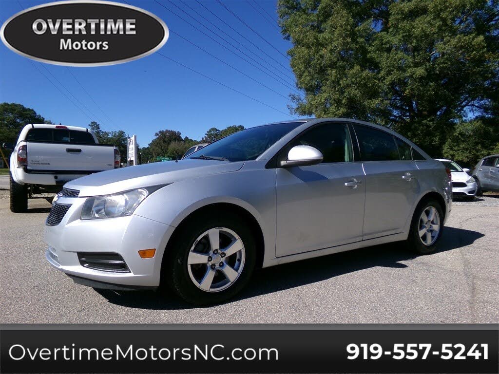 2011 Chevrolet Cruze 1LT Sedan FWD