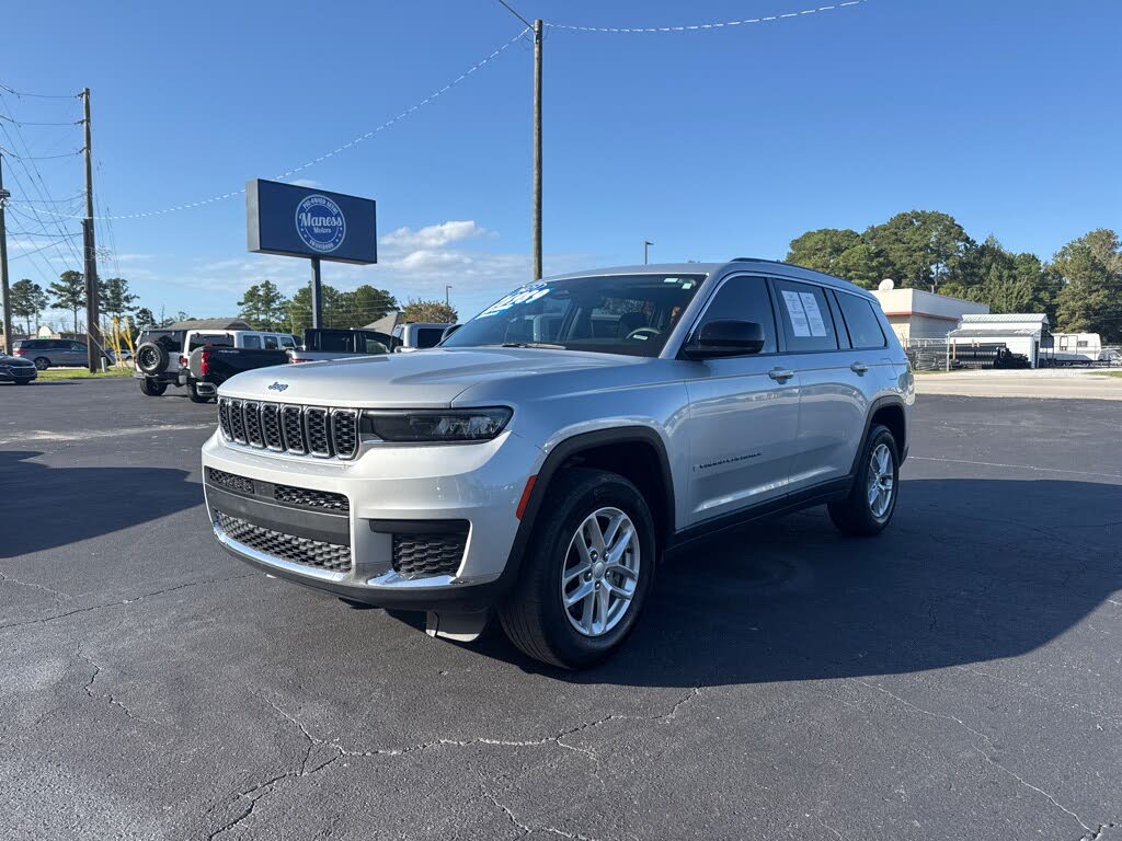 2023 Jeep Grand Cherokee L Laredo 4WD