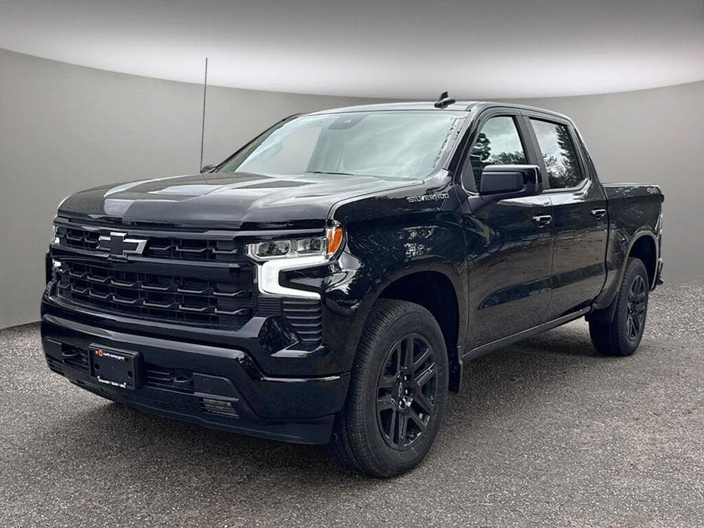 Chevrolet Silverado 1500 RST Crew Cab 4WD 2026