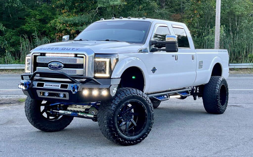 2014 Ford F-350 Super Duty Platinum Crew Cab LB 4WD