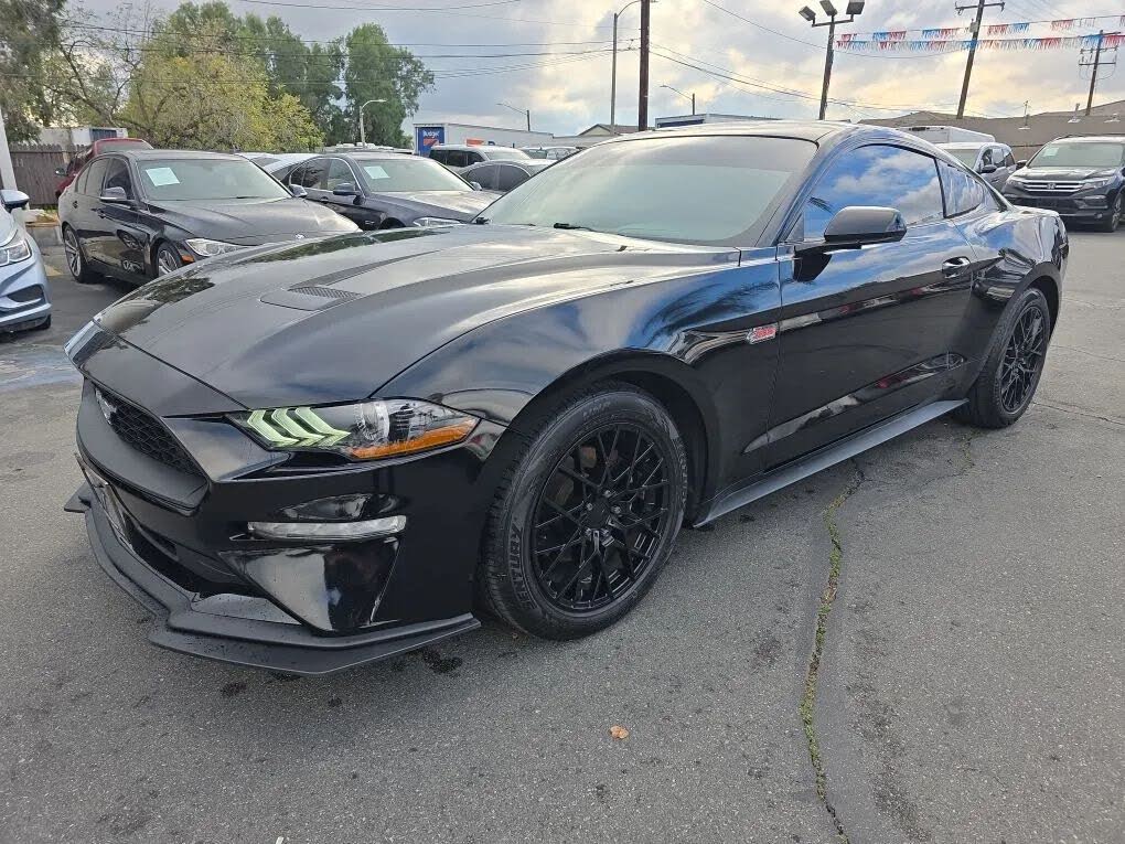 2018 Ford Mustang EcoBoost Coupe RWD