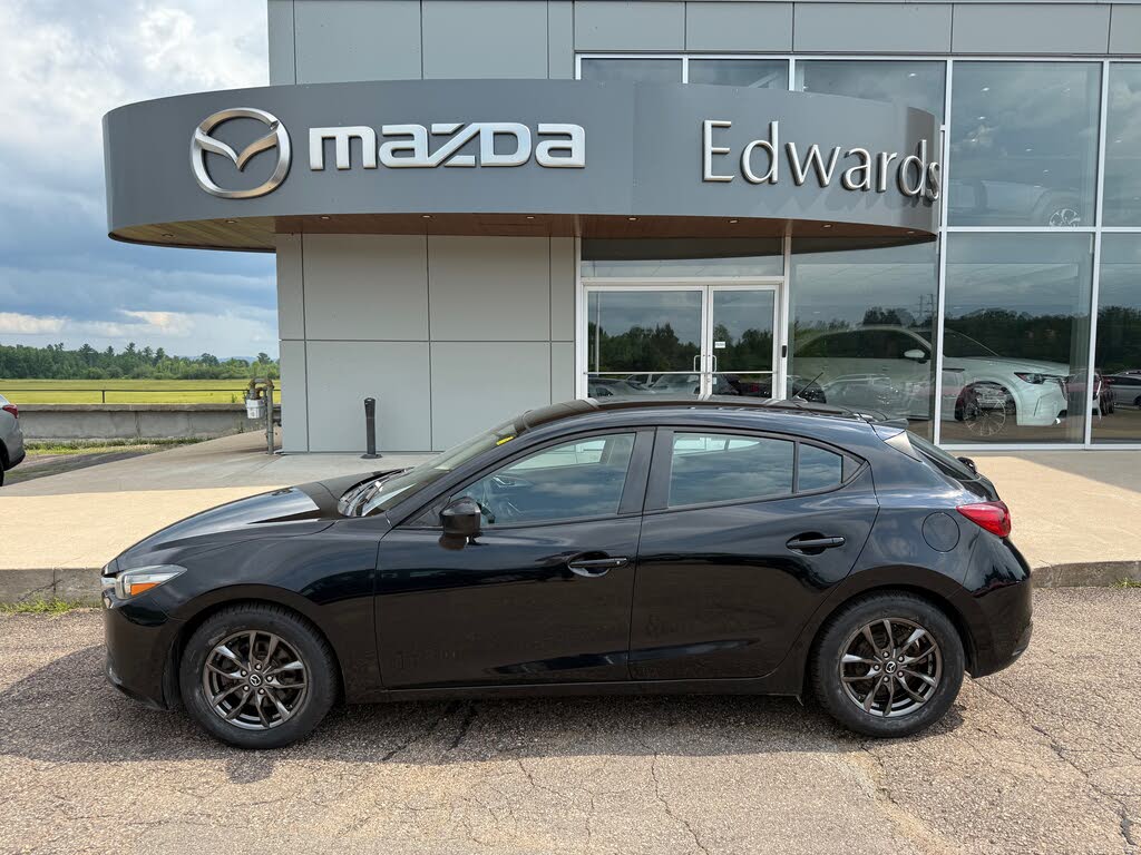 2017 Mazda MAZDA3 Sport GX