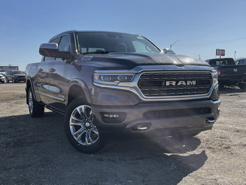RAM 1500 Limited Crew Cab 4WD 2024