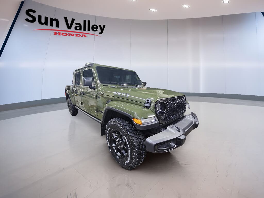 2024 Jeep Gladiator Willys Crew Cab 4WD