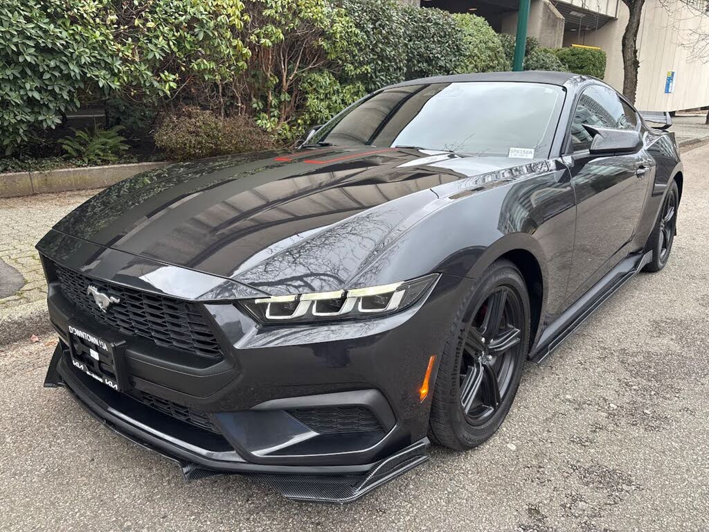 Ford Mustang EcoBoost Premium Fastback RWD 2024