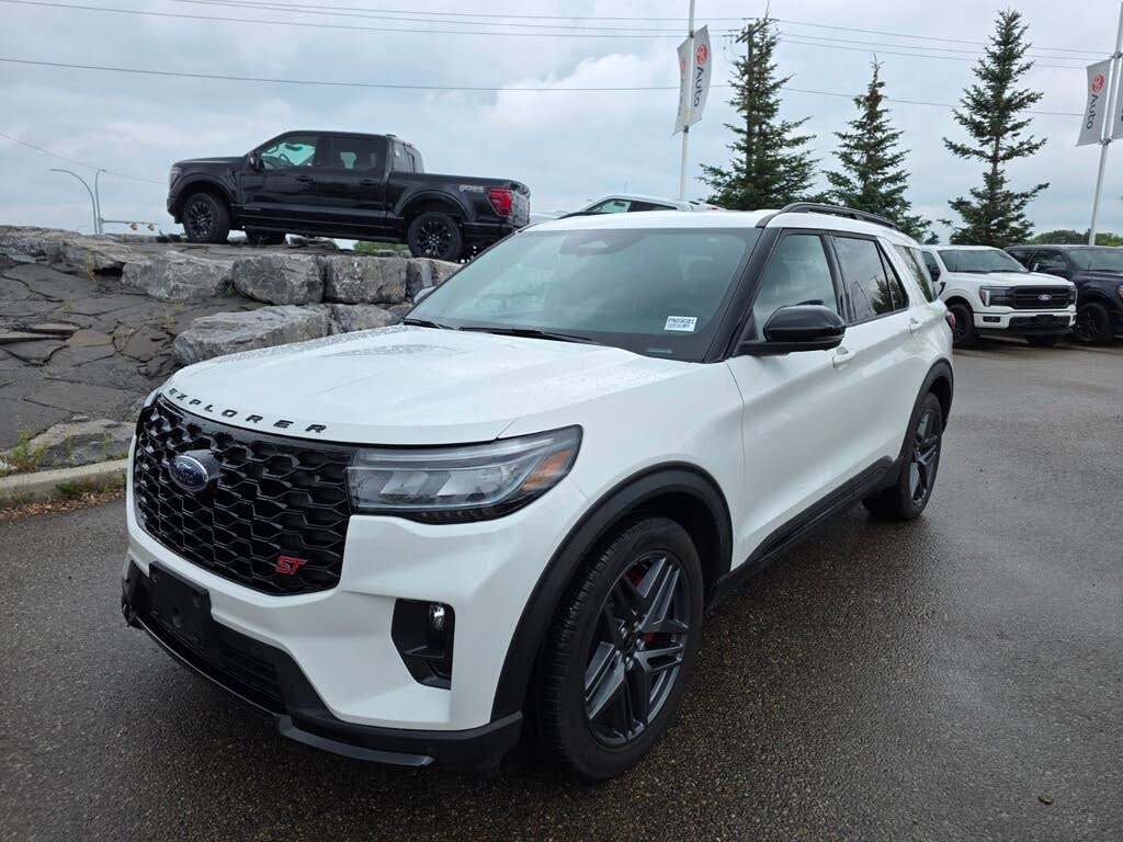 2025 Ford Explorer ST AWD