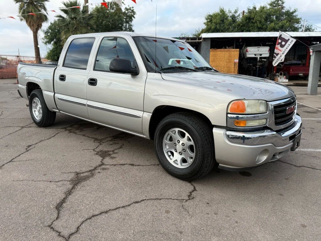 2005 GMC Sierra 1500 SLE Crew Cab SB