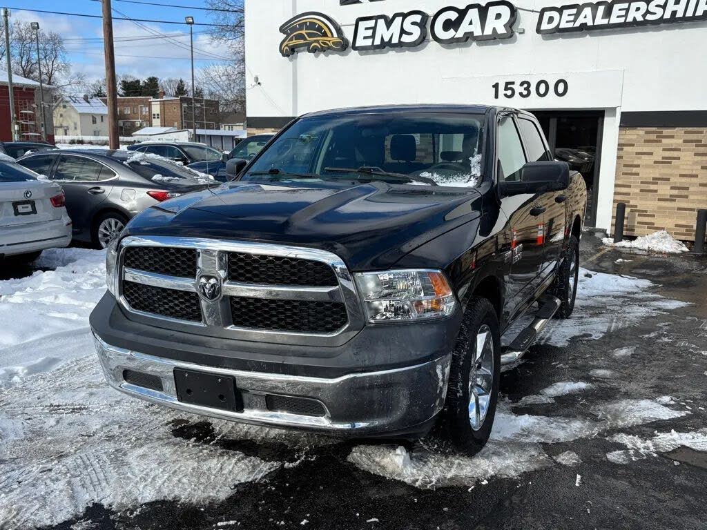 2017 RAM 1500 SLT Crew Cab 4WD