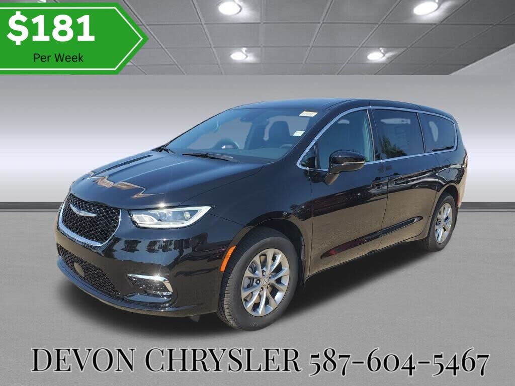 Chrysler Pacifica Select AWD 2026