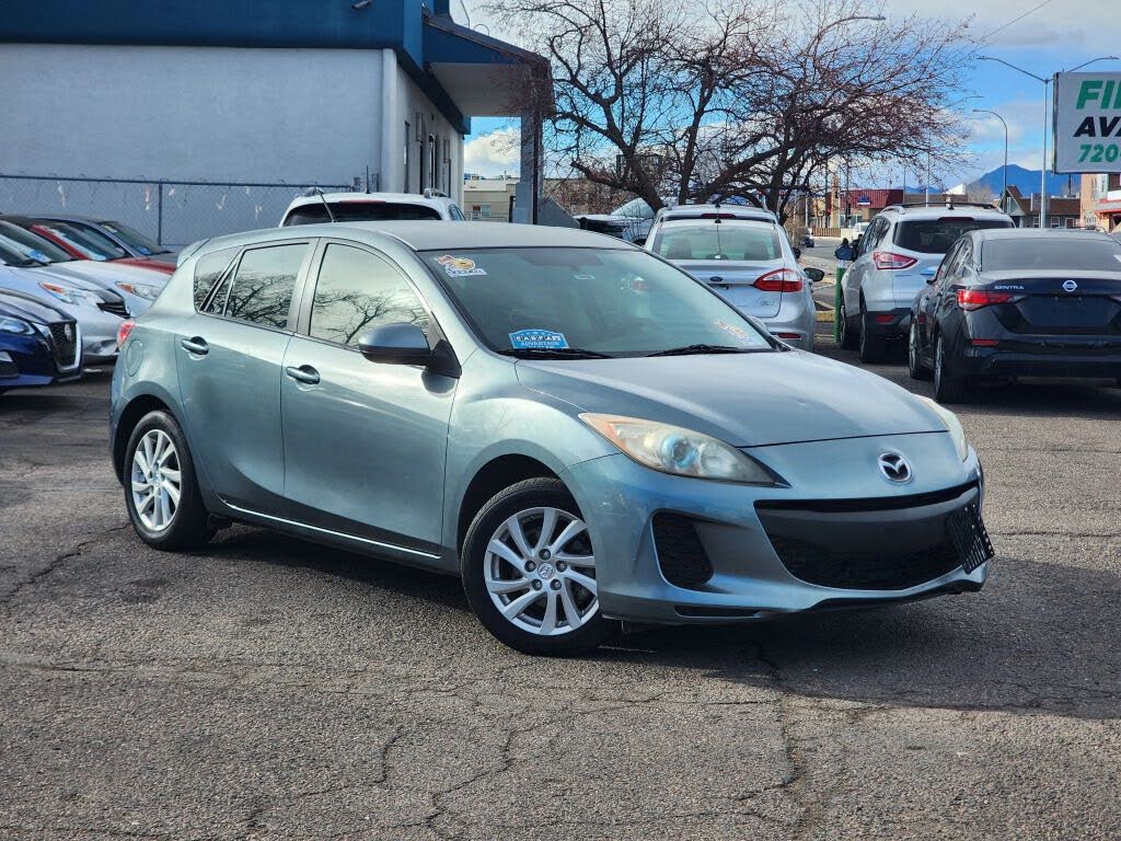 2012 Mazda MAZDA3 i Touring Hatchback