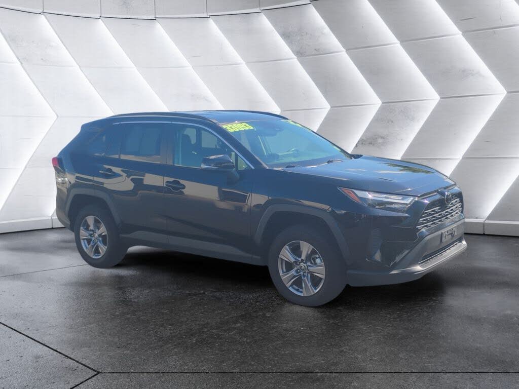 2024 Toyota RAV4 XLE AWD