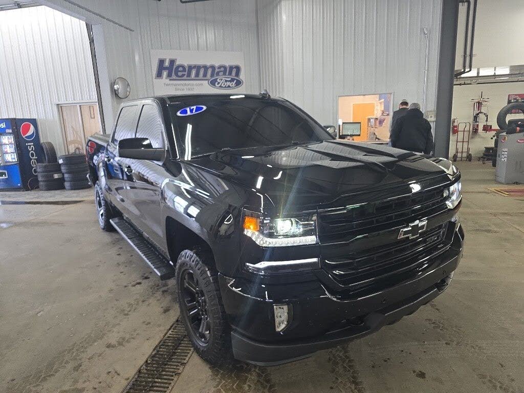 2017 Chevrolet Silverado 1500 LTZ Crew Cab 4WD