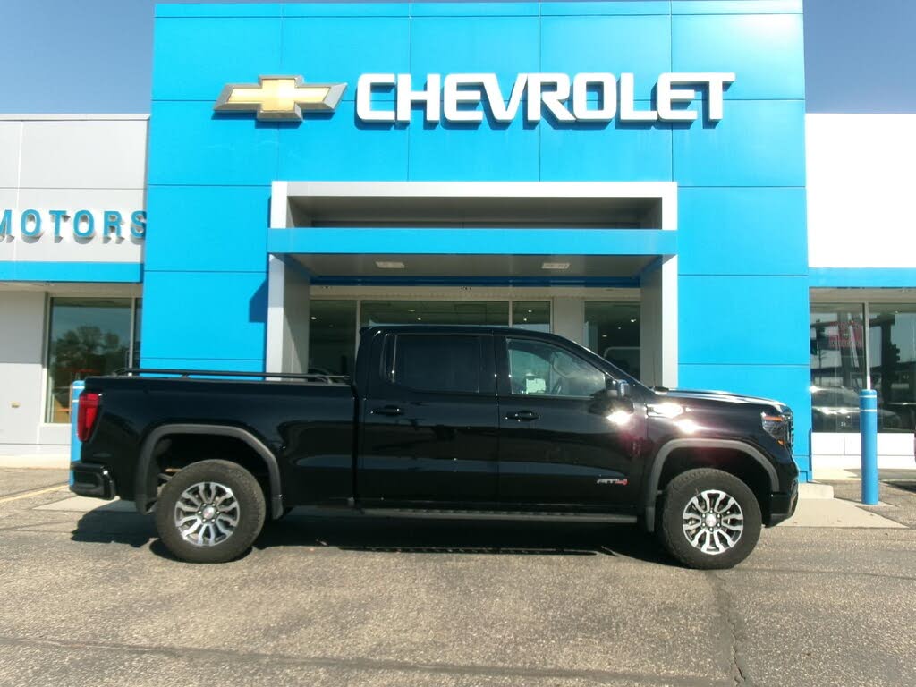 2023 GMC Sierra 1500 AT4 Crew Cab 4WD