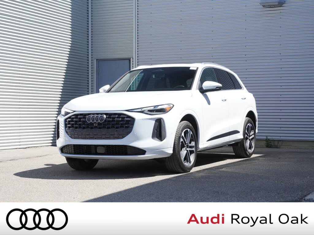 2025 Audi Q5 quattro Premium 40 TFSI