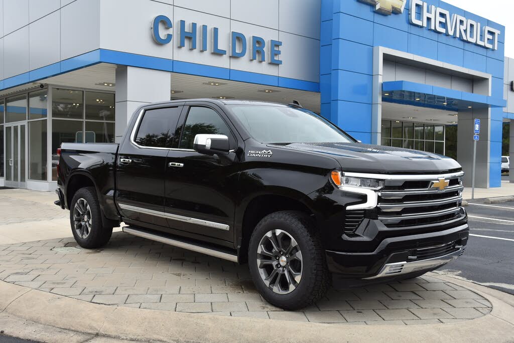 2026 Chevrolet Silverado 1500 High Country Crew Cab 4WD