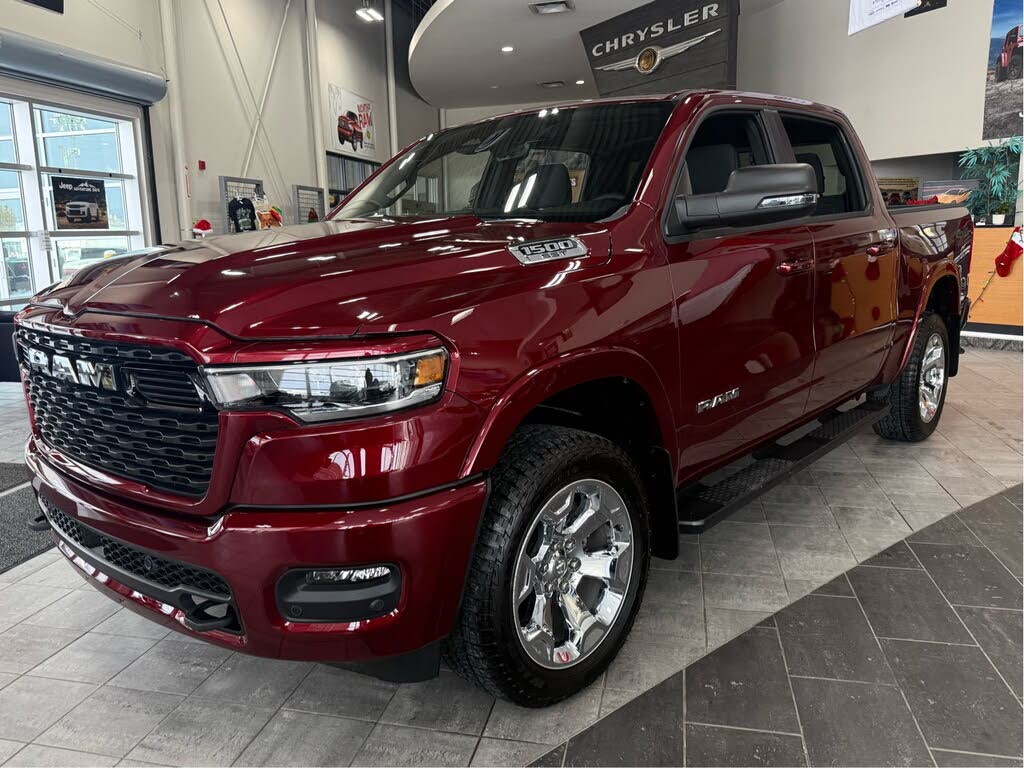 RAM 1500 Big Horn Crew Cab 4WD 2025