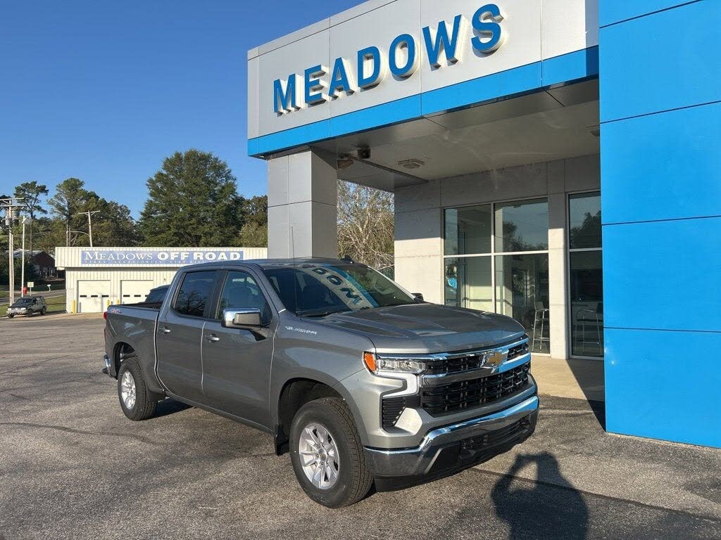 2026 Chevrolet Silverado 1500 LT Crew Cab 4WD