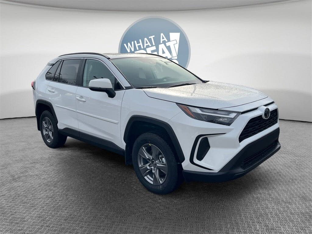 2025 Toyota RAV4 XLE AWD
