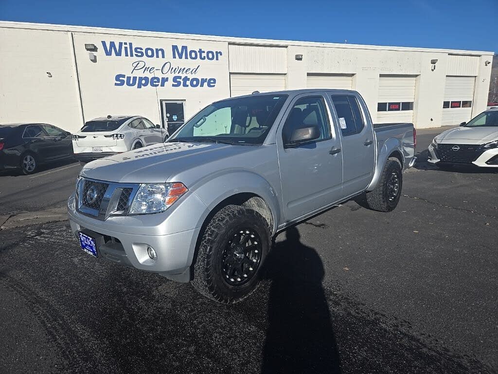 2016 Nissan Frontier SV Crew Cab 4WD