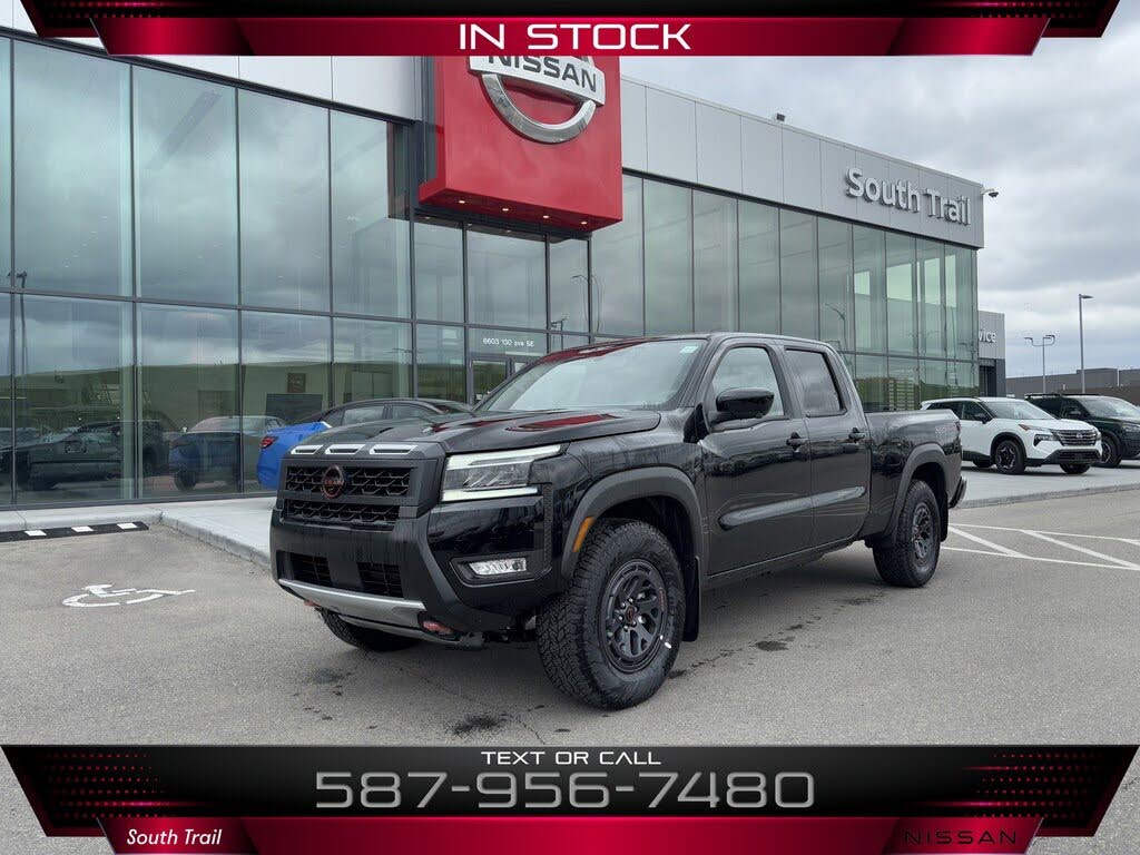 2025 Nissan Frontier PRO-4X Crew Cab LB 4WD