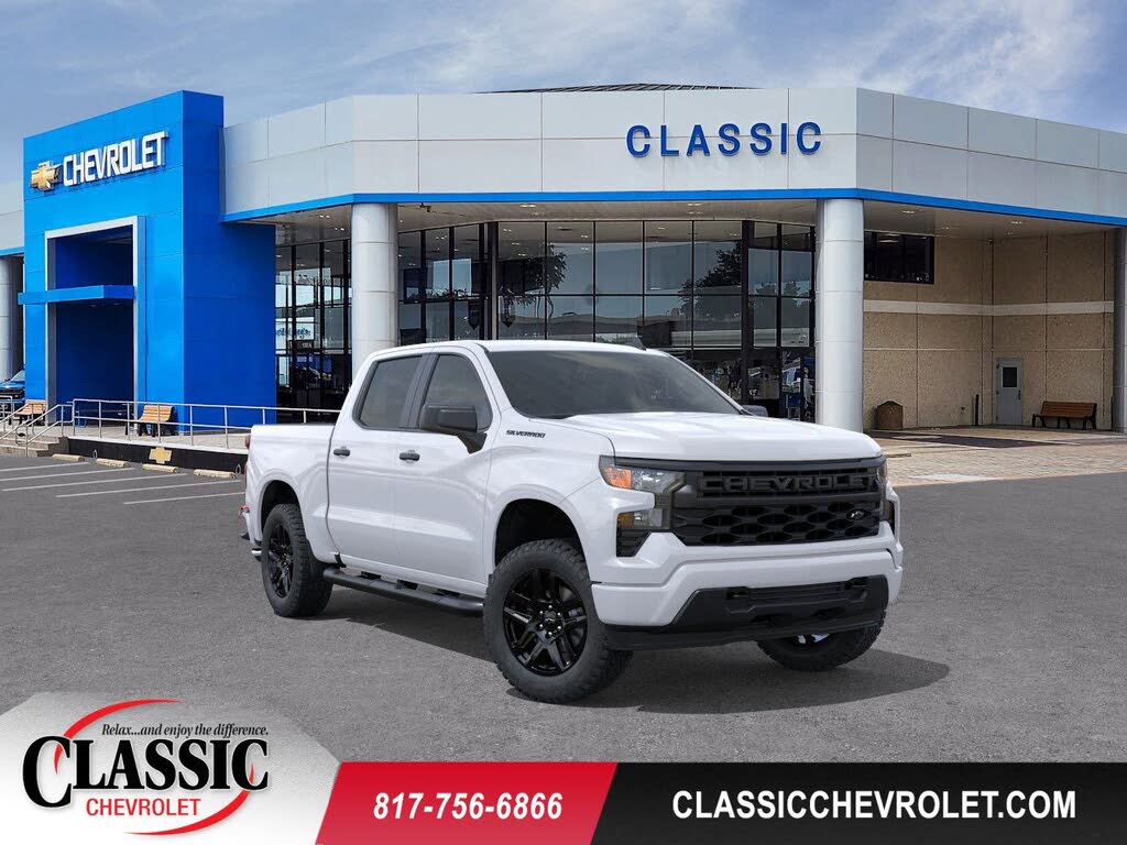 2026 Chevrolet Silverado 1500 Custom Crew Cab RWD