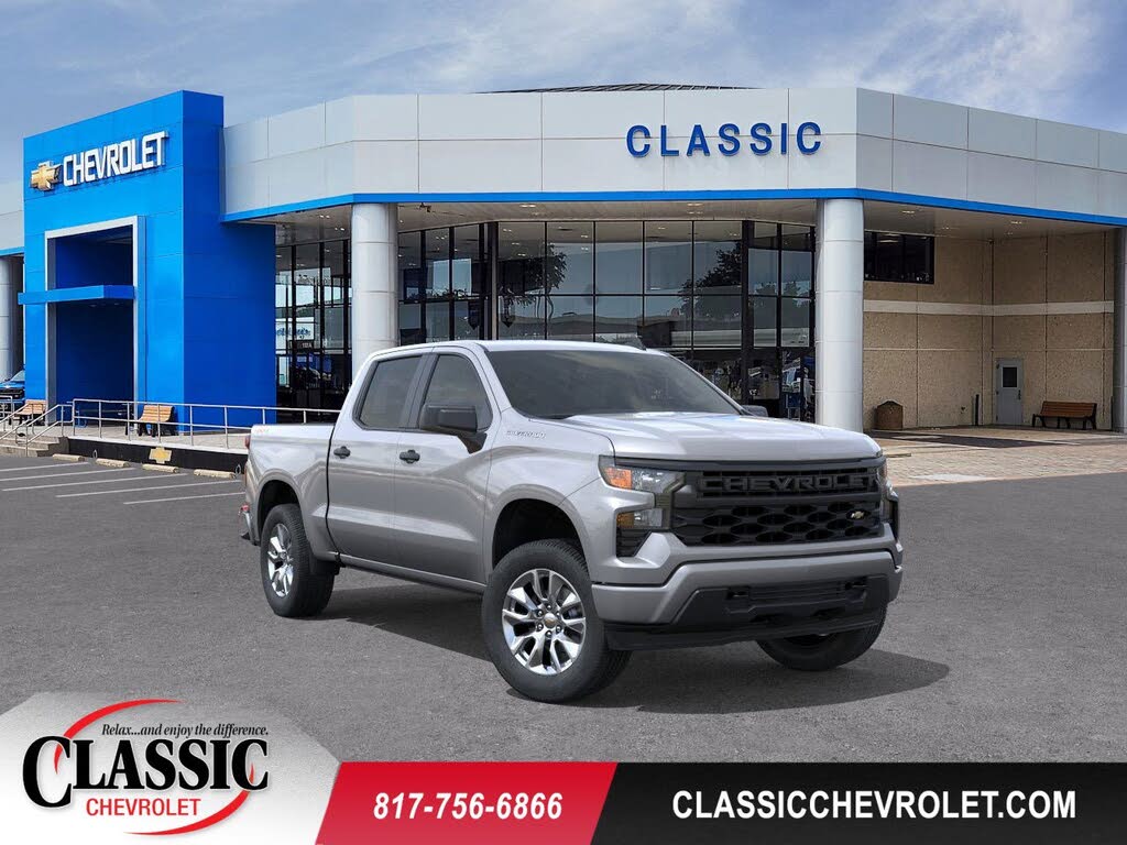 2026 Chevrolet Silverado 1500 Custom Crew Cab 4WD