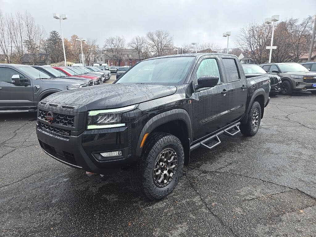 2026 Nissan Frontier PRO-4X Crew Cab 4WD