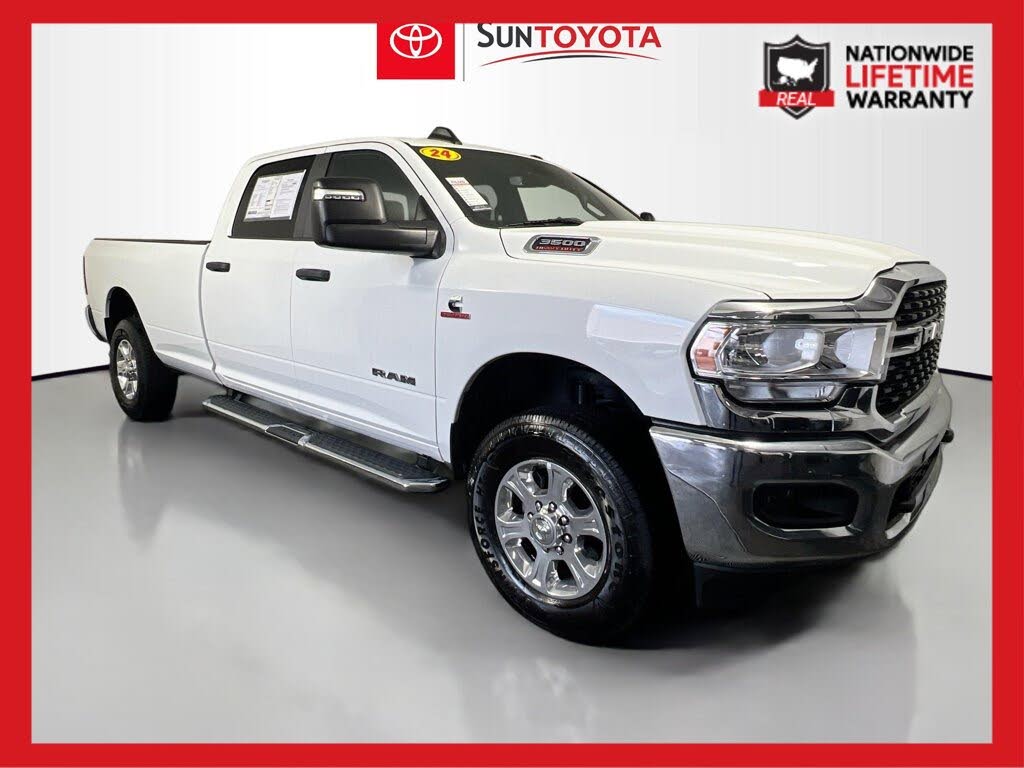 2024 RAM 3500 Big Horn Crew Cab LB 4WD