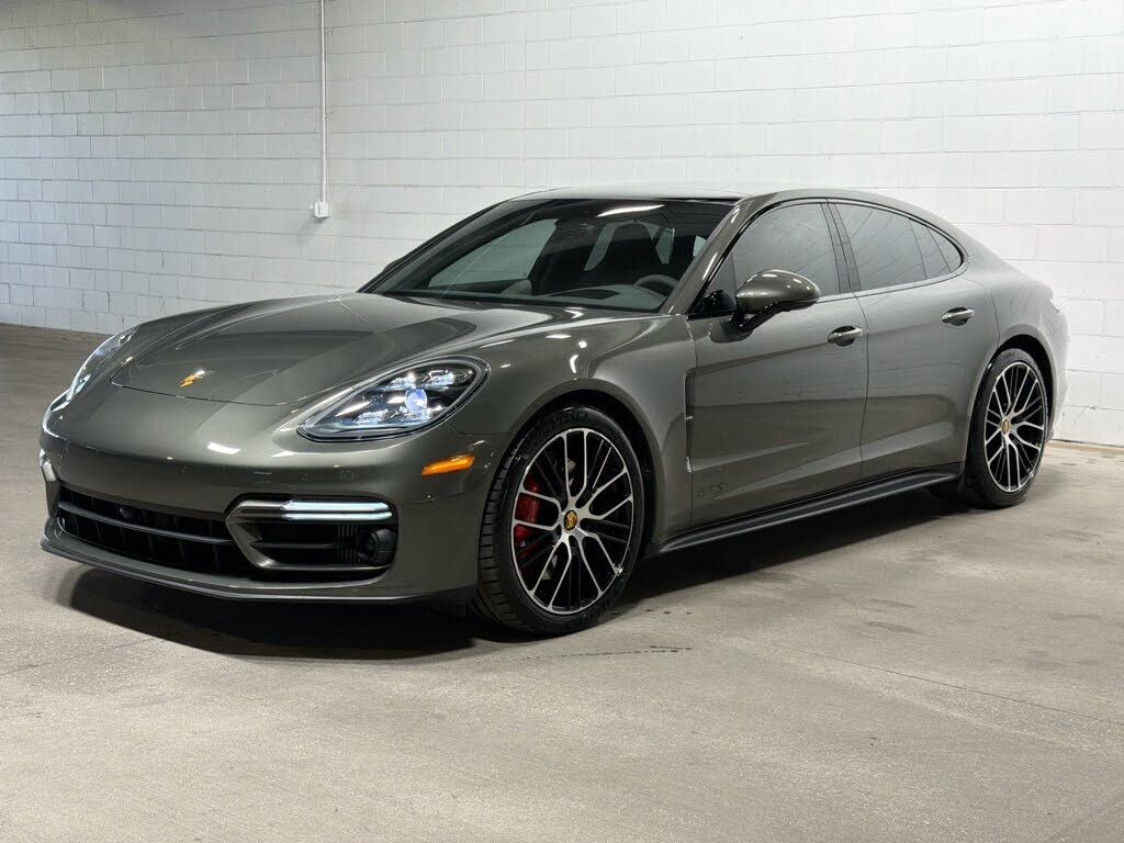 2023 Porsche Panamera GTS AWD