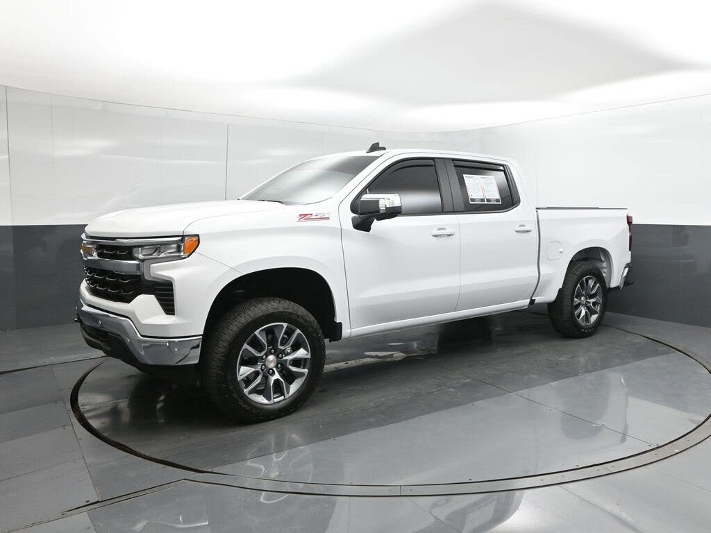 2025 Chevrolet Silverado 1500 LT Crew Cab 4WD