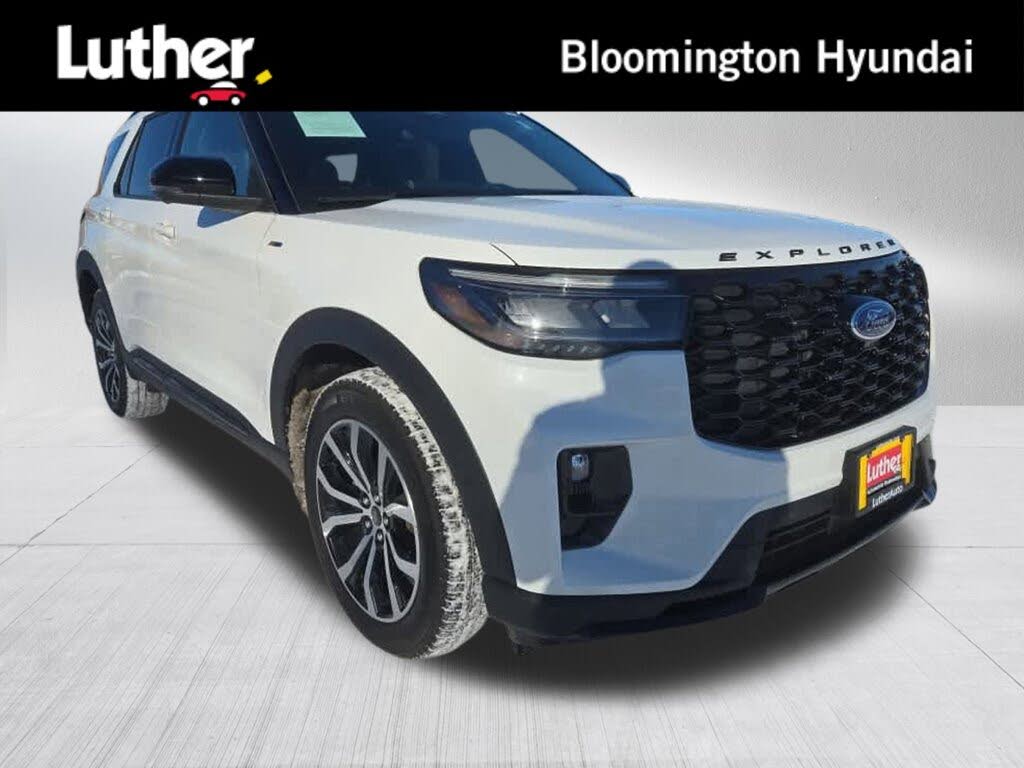 2025 Ford Explorer ST-Line AWD