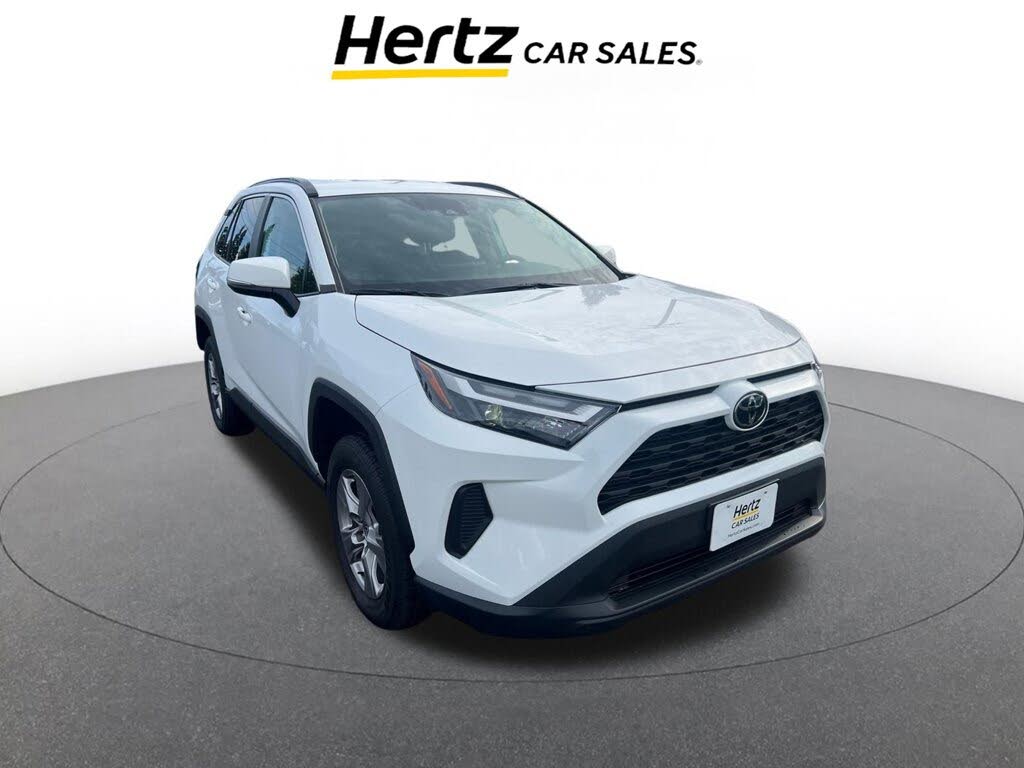 2025 Toyota RAV4 XLE FWD