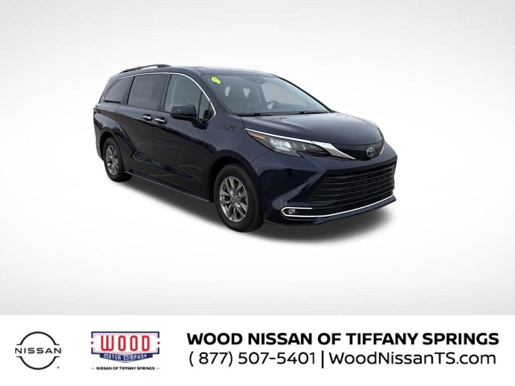 2024 Toyota Sienna XLE 7-Passenger FWD